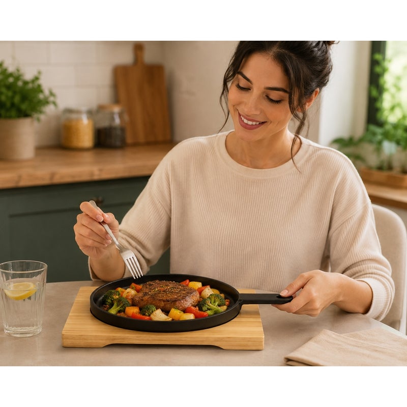 Round Cast Iron Serving Pan with Wooden Board 26 cm - A-865GL - Image 3