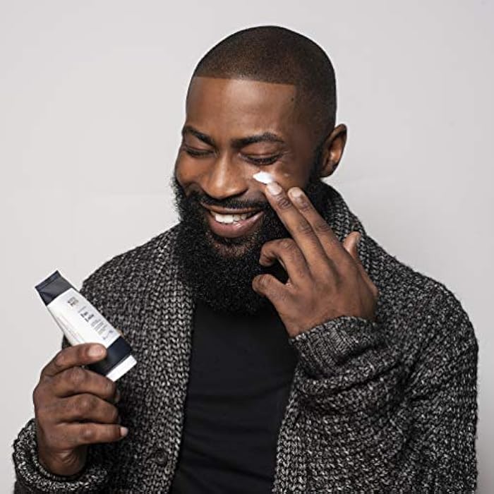 Scotch Porter Moisture Defend Face Lotion for Men | Controls Shine, Sooths & Evens Out Skin Tone | Free of Parabens, Sulfates & Silicones | Vegan | 4oz Bottle - Image 2