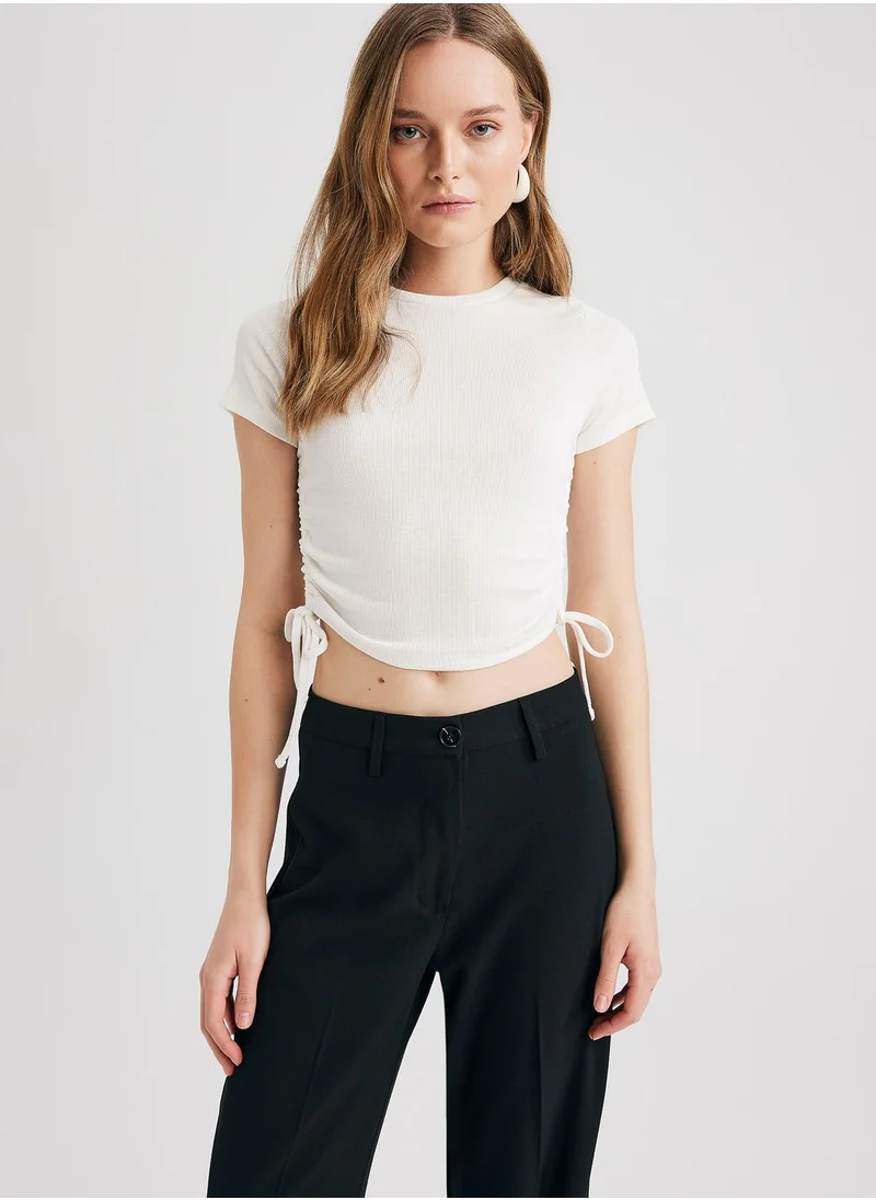 DeFacto Fitted Crew Neck Ruched Detaied Crop Short Sleeve T-Shirt