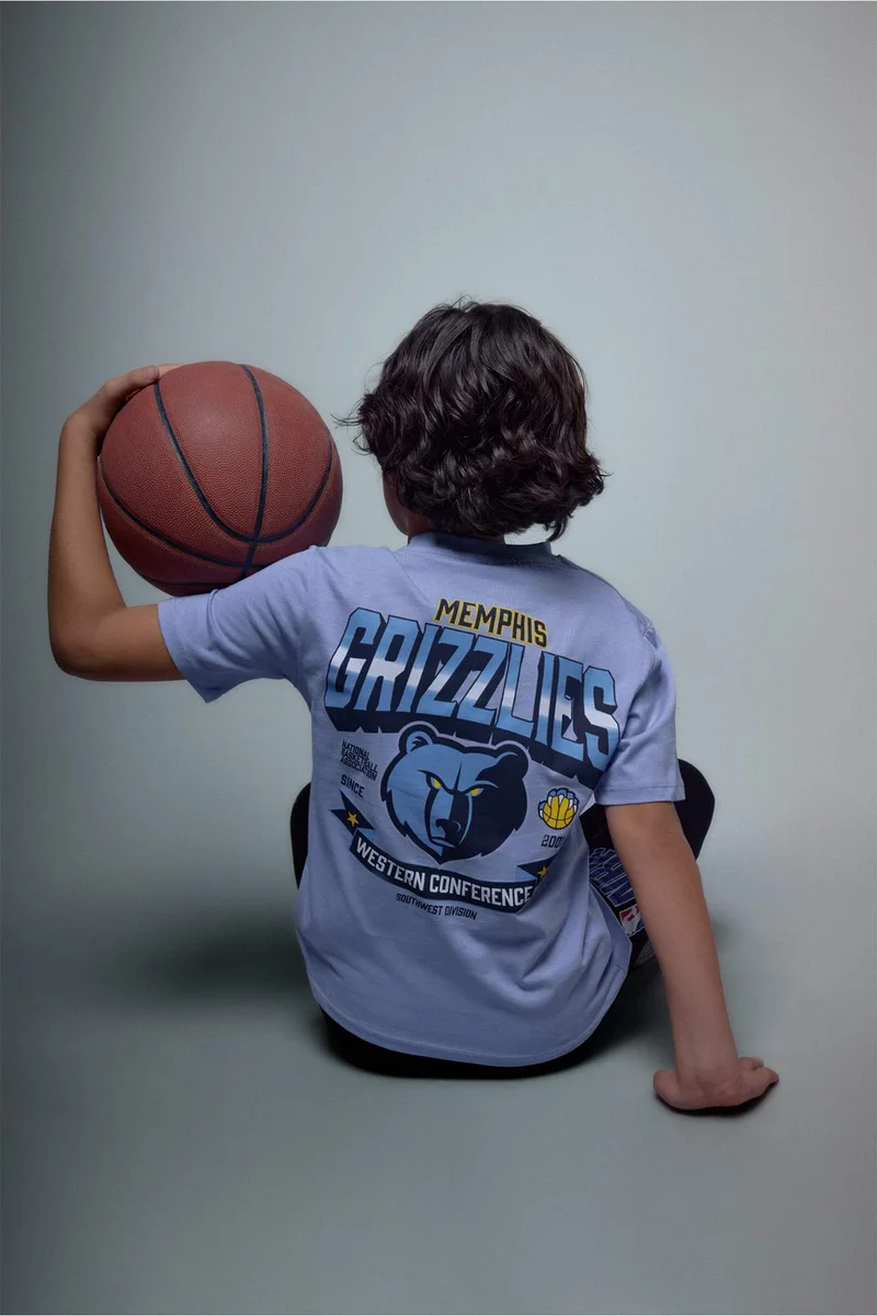 ديفاكتو New Regular Fit Licensed to the NBA Memphis Grizzlies Short Sleeve T-Shirt
