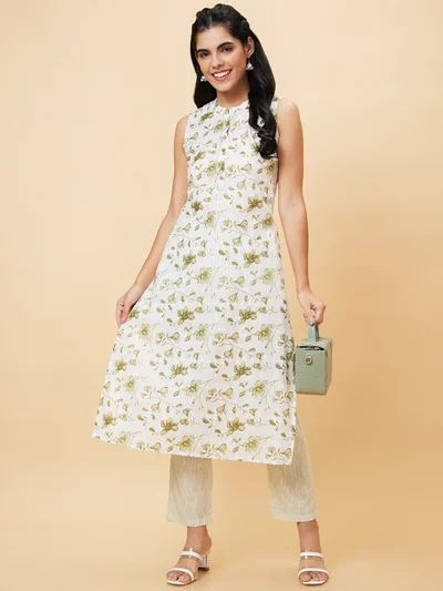 globus Women White Floral Printed Regular Pure Cotton Kurta With Trousers