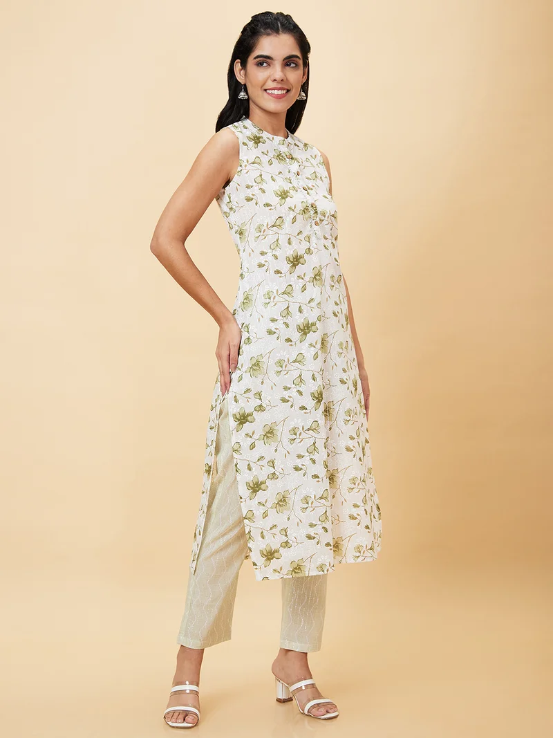 globus Women White Floral Printed Regular Pure Cotton Kurta With Trousers