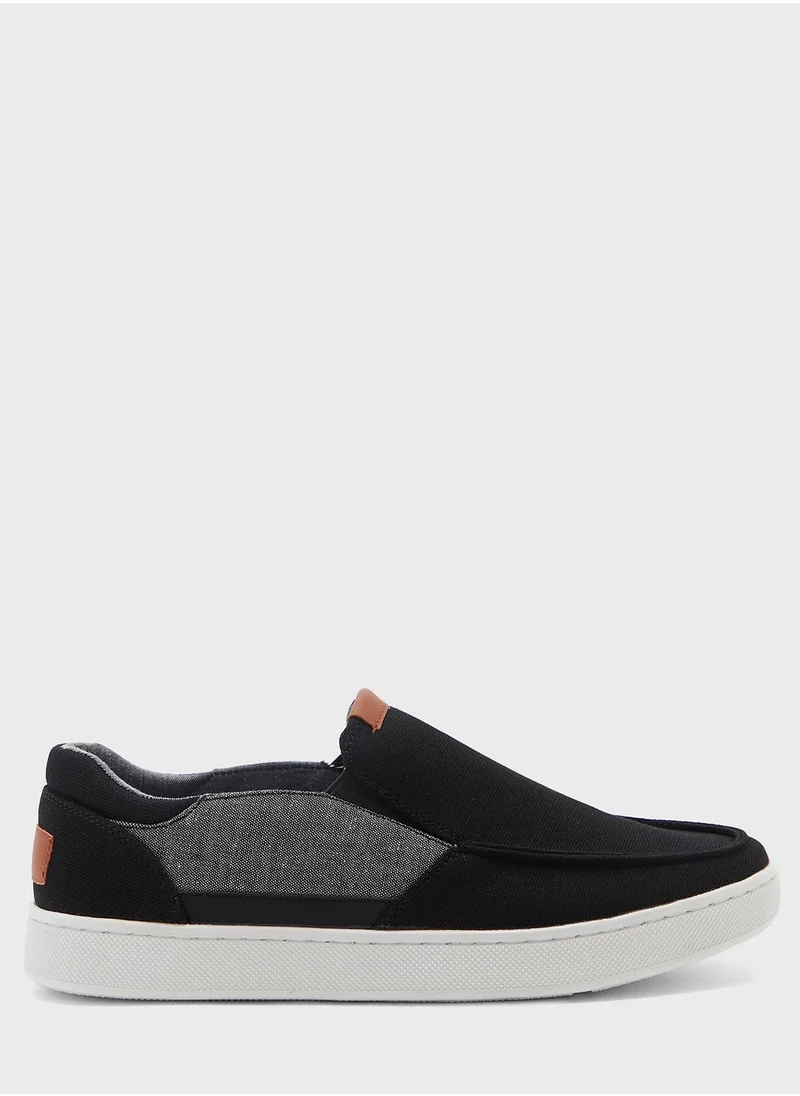 Robert Wood Casual Moccasin Slip Ons