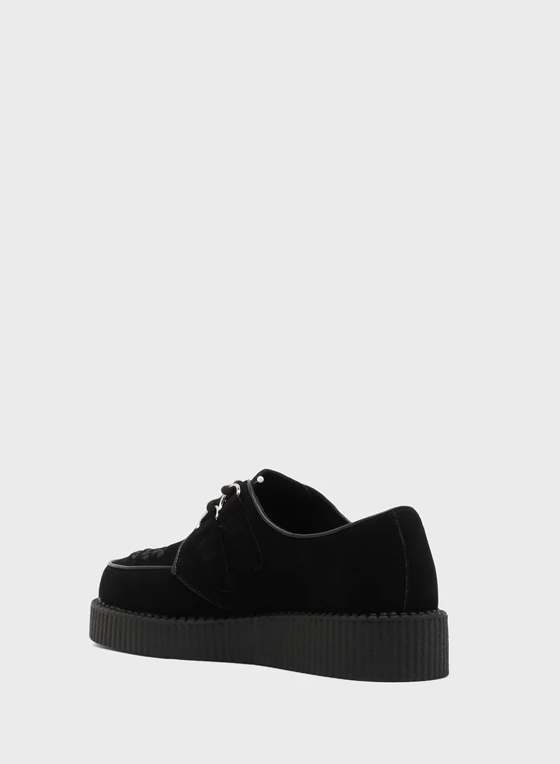 ترافل من نمشي Lace Up Moccasin