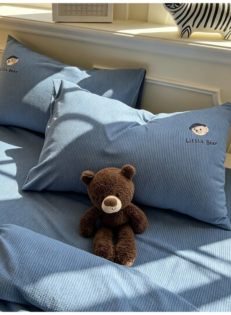 4 pcs - Bedding set: Includes 1 bed sheet (230*250cm), 1 quilt cover (200*230cm), and 2 pillowcases (48*74cm). Suitable for 1.5-meter single bed or 1.8-meter double bed. - Image 2