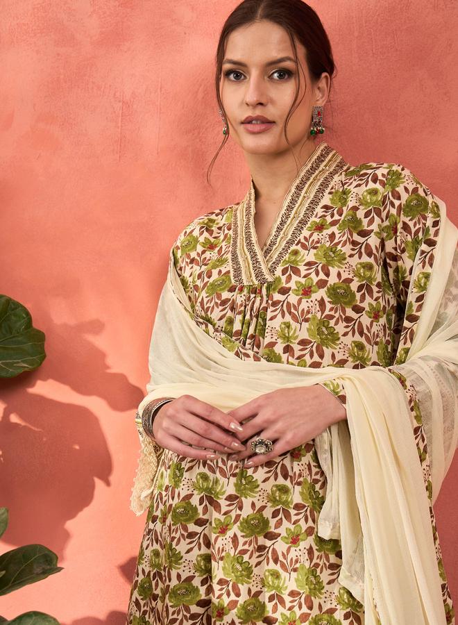 SASSAFRAS Off White and Green Floral Kurta with Pencil Pants and Dupatta Set - Image 4