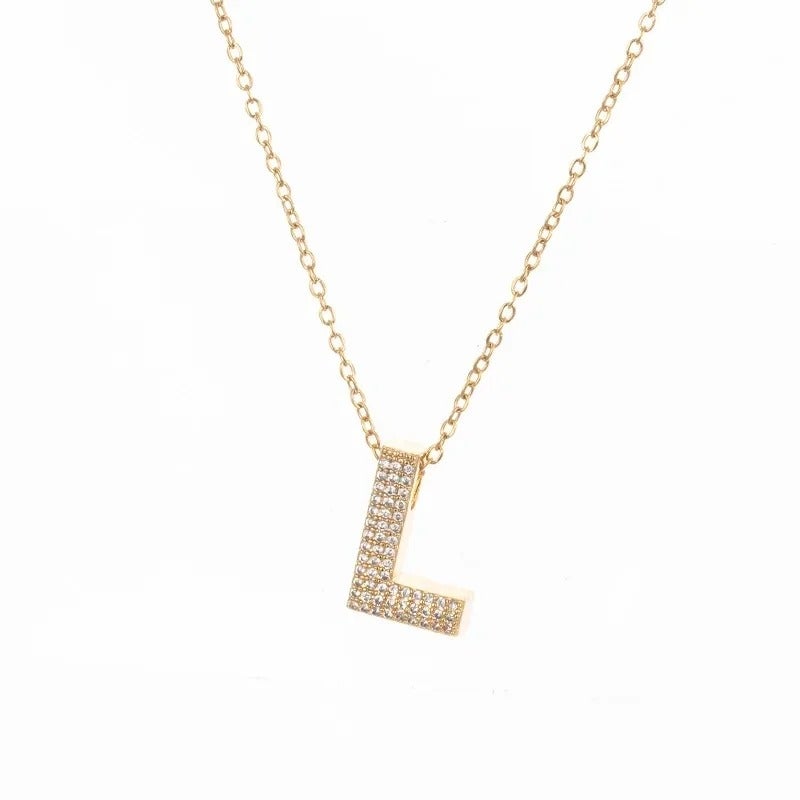 ذا بلاك بيرل اكسسوريز سلسلة أستانليس ستيل ذهبي مع دلاية حرف "L" مرصع بفصوص الزيركون - Image 1