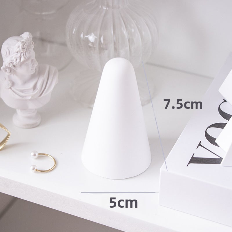 Geometric Gypsum Ring Holder Photography Props JZ: bald medium cone No. 4 