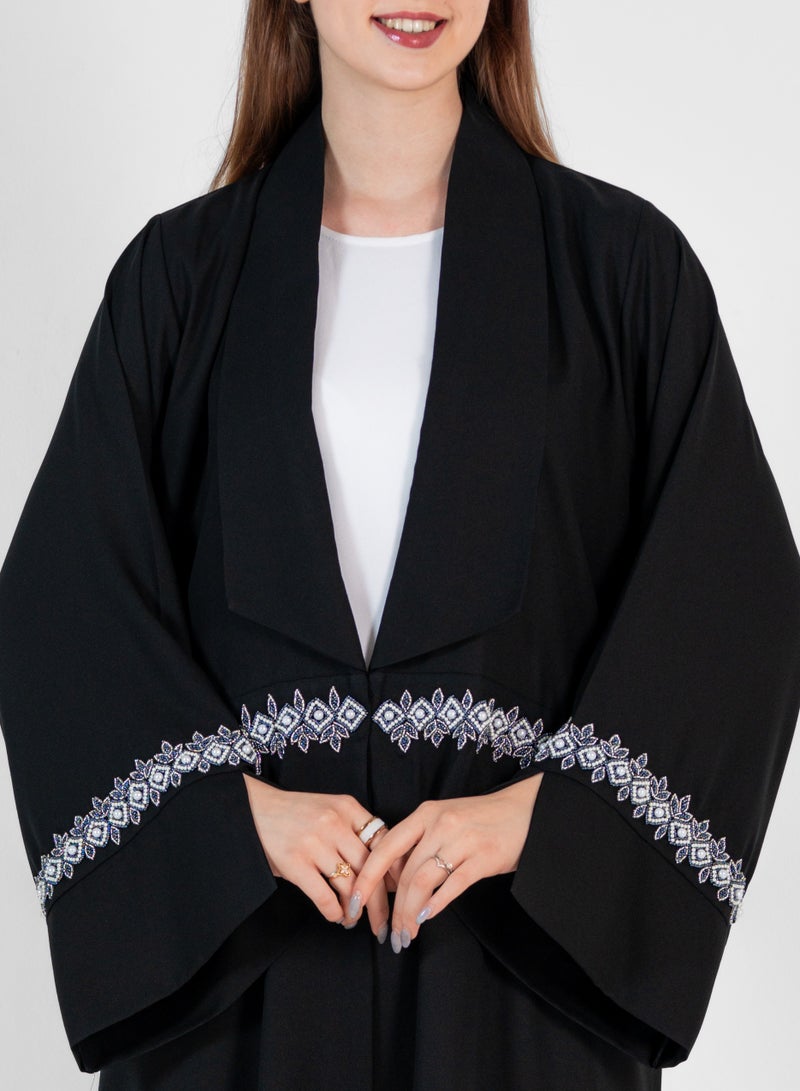 روزيت عباية عباية تطريز مع ياقة وتطريز يدوي باللونين الأزرق والأبيض وأكمام مفتوحة - Image 3