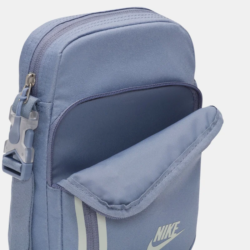 Nike Elemental Premium Crossbody Bag