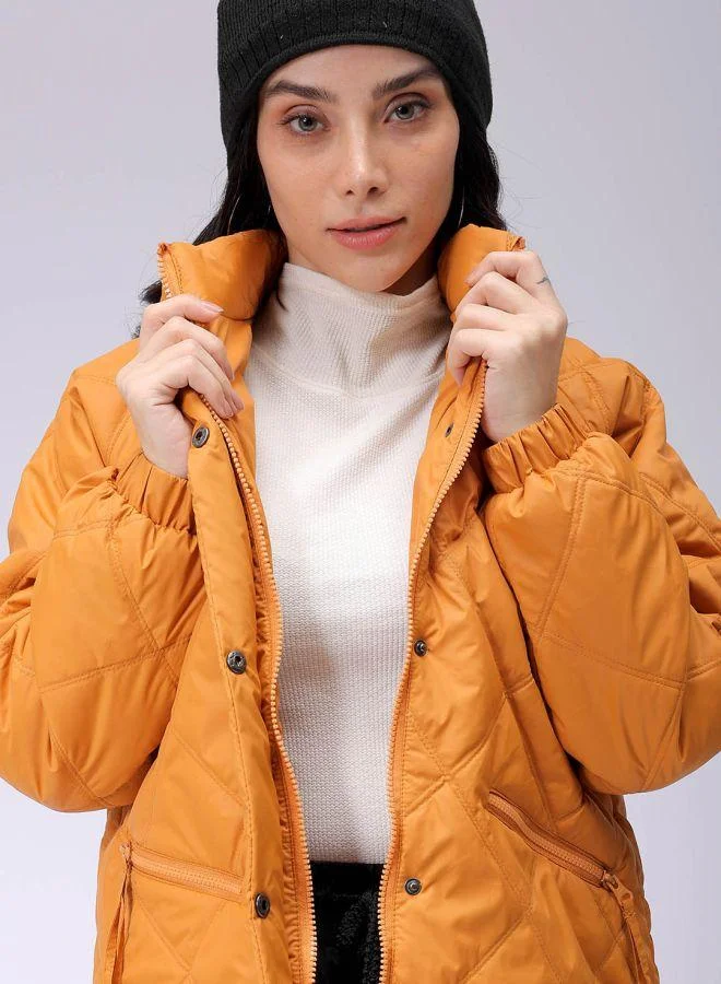 مرفوعة Women Relaxed Fit Solid Quilted Jacket