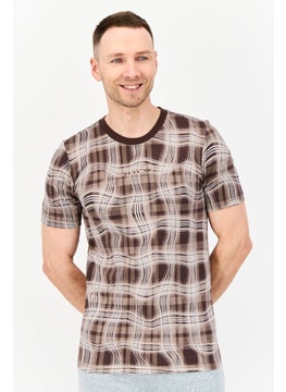 Men Sportswear Fit Short Sleeve Outdoor T Shirt, Brown