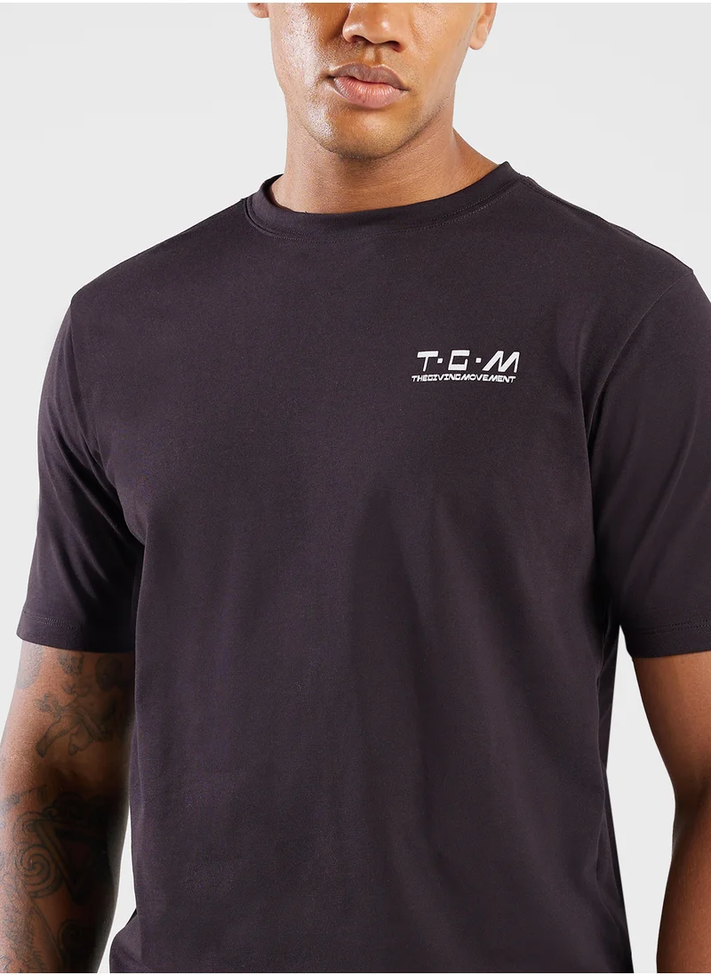 ذا جيفينج موفمنت Regular Fitted T-Shirt