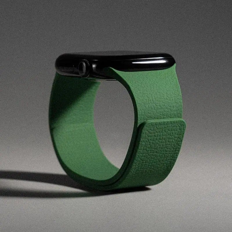حزام مغناطيسي بتصميم سوار لساعة آبل (40–49مم)، متوافق مع سلسلة iWatch وUltra 2/3 - Image 1