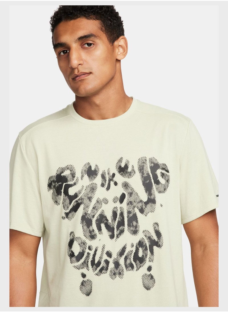 Nike Dri-Fit Rise 365 Run Div T-Shirts  - Image 3