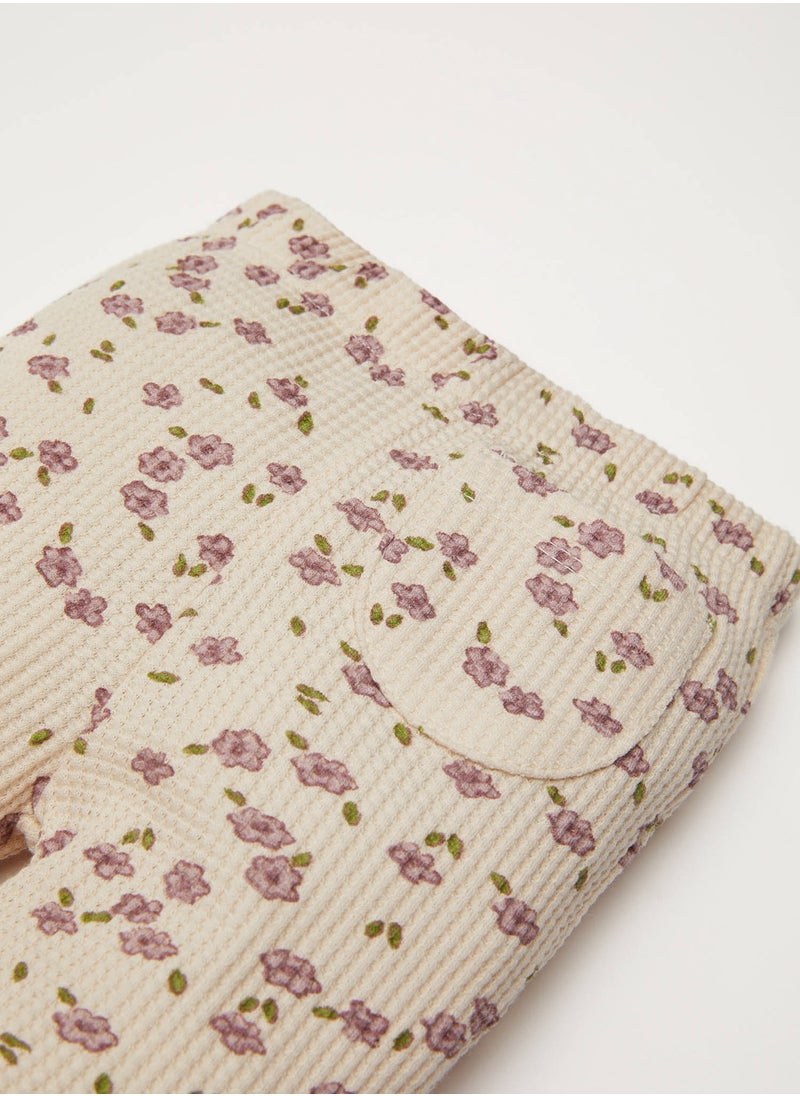 DeFacto Flared Floral Print Elastic Waist Ribbed Long Pants  - Image 3