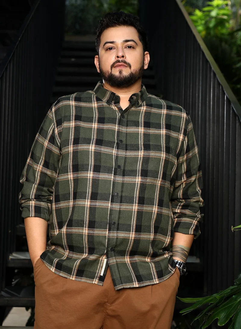 Instafab Plus Men Button-Down Shadow-Plaid Shirt | Button-Down Collar, Long Button-Cuff Sleeves | Button Closure, Curved Hem | Plaid Twill | Woven Fabric For Plus Size Casual & Daily Wear | Green