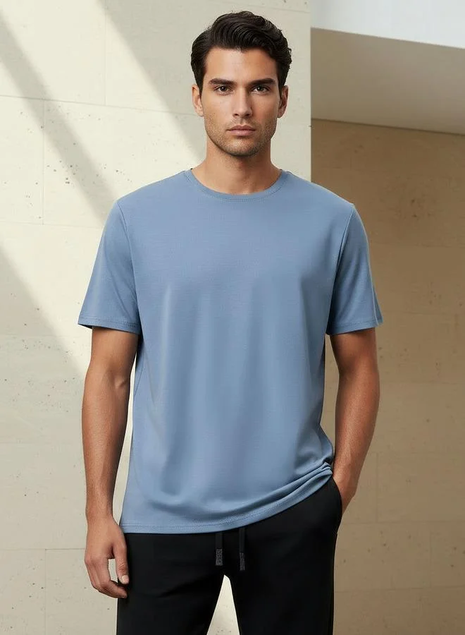 Love Pangolin Men T-shirt