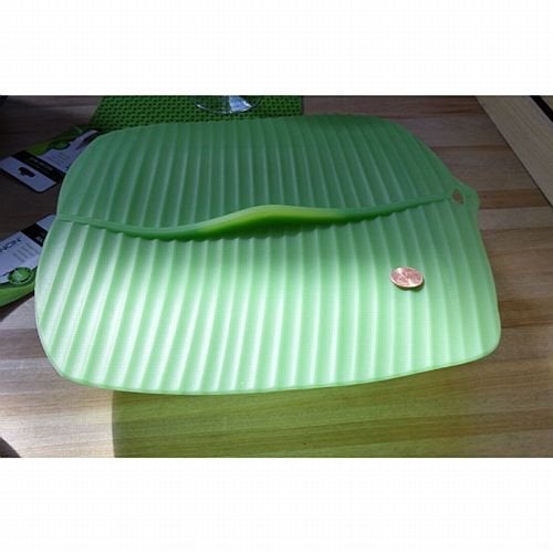 Charles Viancin The Banana Leaf Lid Medium & Large Silicone Suction Lid & Food Cover (Set of 2) - Image 4