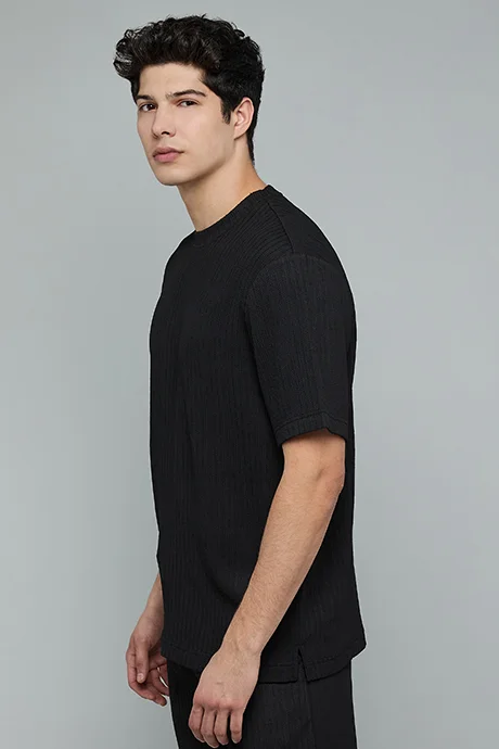 أر أند بي Textured T-Shirt with Crew Neck and Short Sleeves