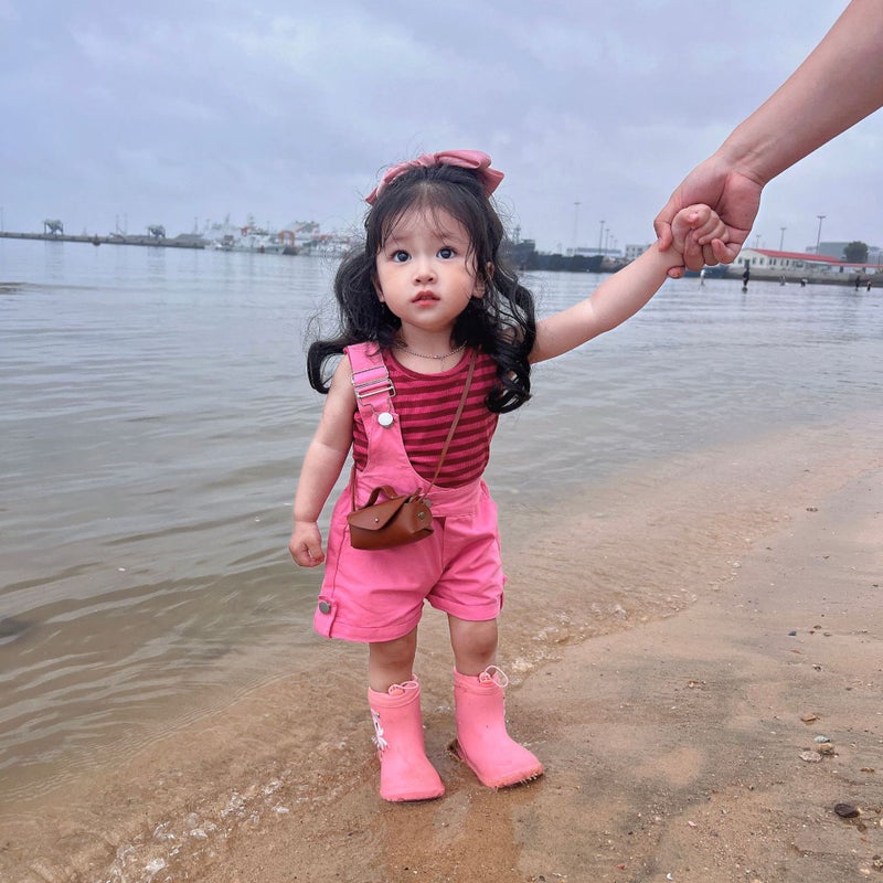 Girls overalls suit 2023 new childrens baby Summer striped vest overalls L580 Suit 