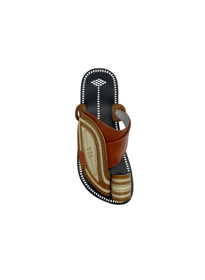 AL Fanoos Handcrafted heritage leather slippers  - Image 2