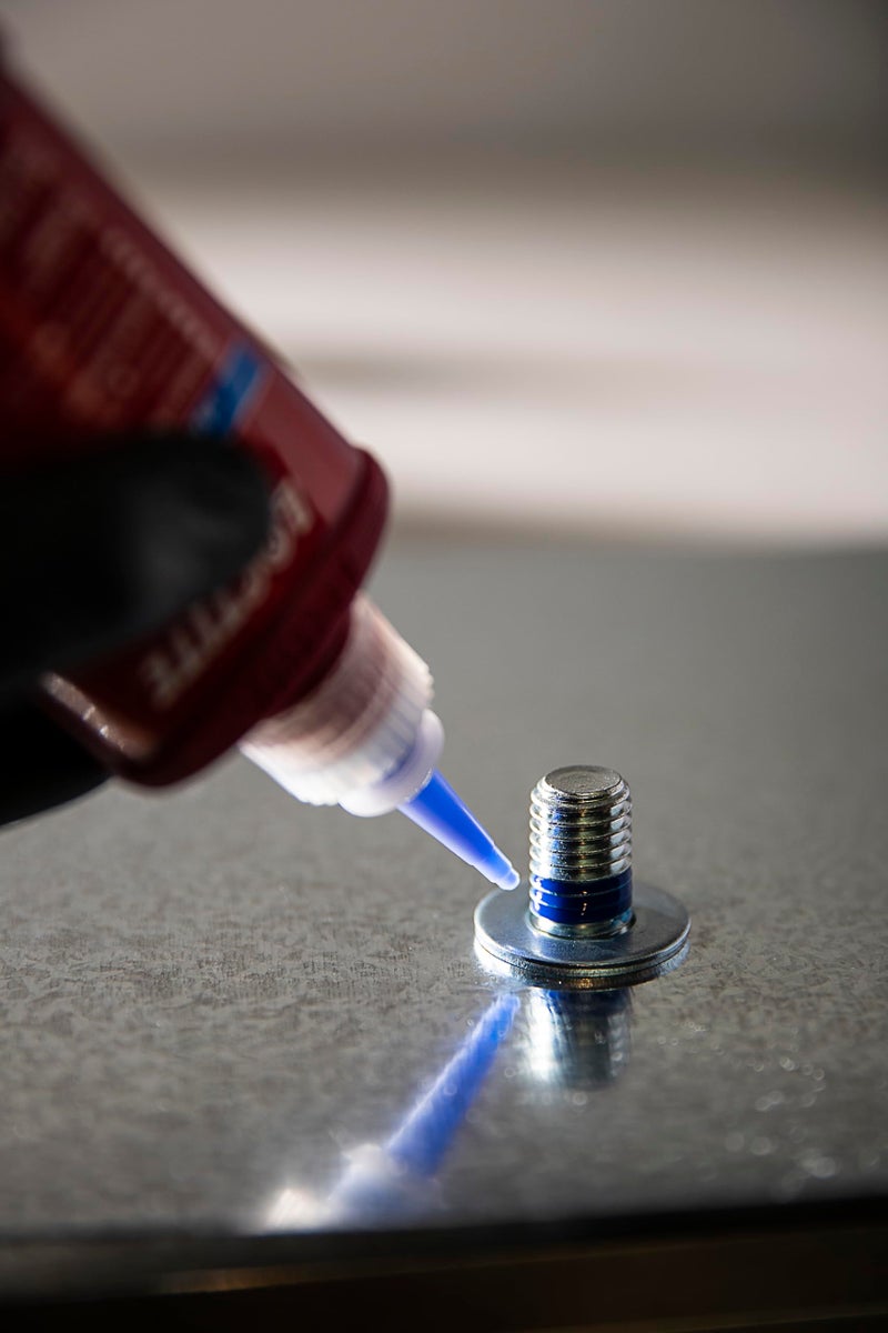 LOCTITE 242 - Blue 50ml | Medium-Strength Threadlocker for Metal Fasteners up to M36 | Prevents Loosening & Ensures Secure Bonding for Machinery, Engines & Vehicles | Thixotropic nature - Image 3