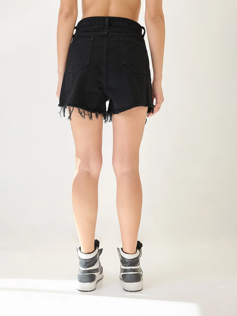 globus Women Slim Fit Mid-Rise Frayed Hem Denim Shorts
