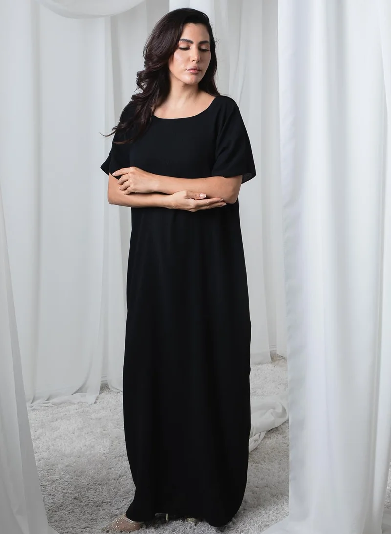 أم سكوير فاشن فستان داخلي من قماش سي واي أسود تحت العباية - فستان داخلي ناعم