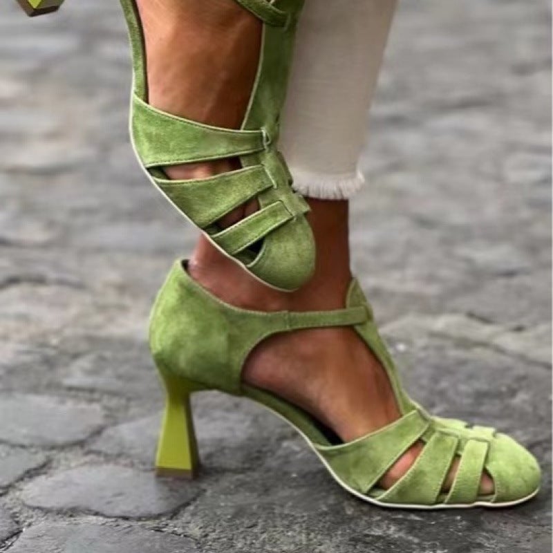 2026 Summer Fashion Suede Round-Toe Women'S Shoes Size 40-43 Large Size Breathable T-Strap Sandals - Image 2