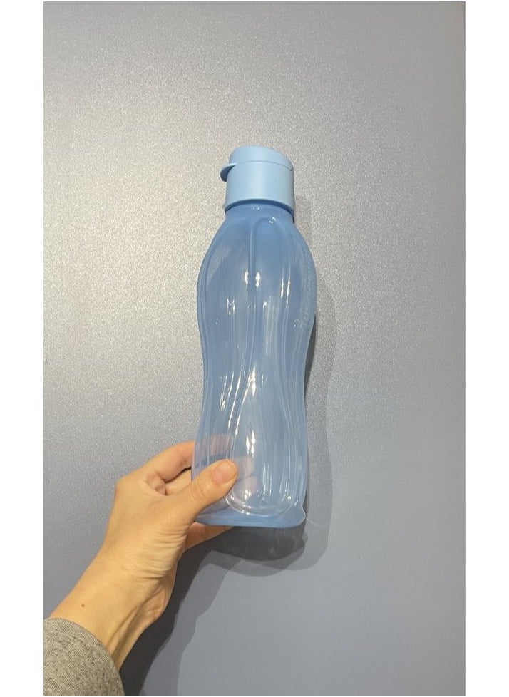 Tupperware - Bottle Tupperware 750ml - Blue - Image 1