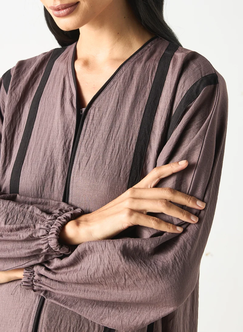 هدية المدينة  عباية بلونين مع الحجاب