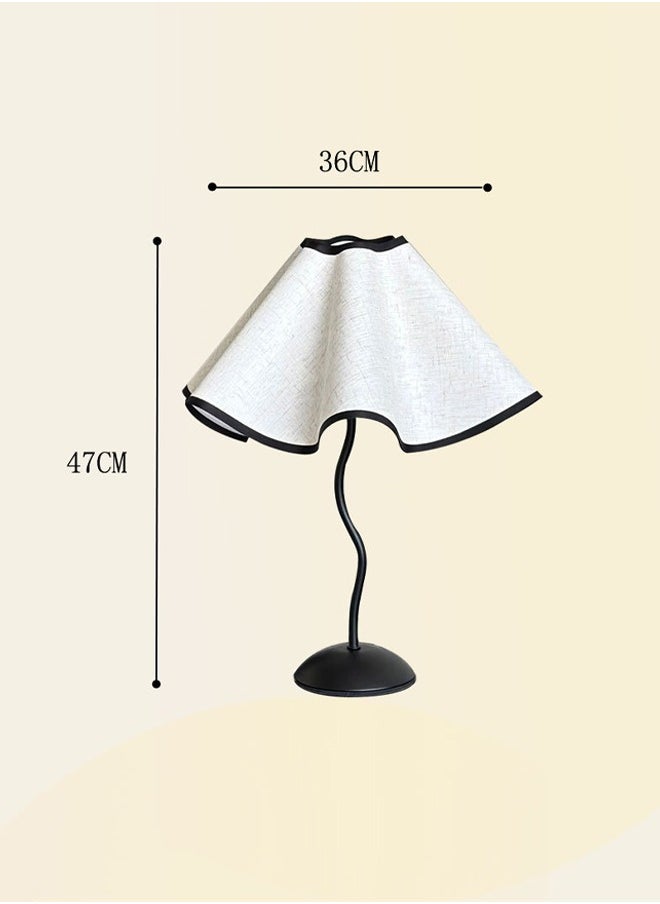 Bolivia's - LED Table lamp Metal Bedside Lamp, Creative Fabric Petal Lampsahde, Eye Protection, Atmosphere Night Light, for Living Room Sofaside Study - Image 1