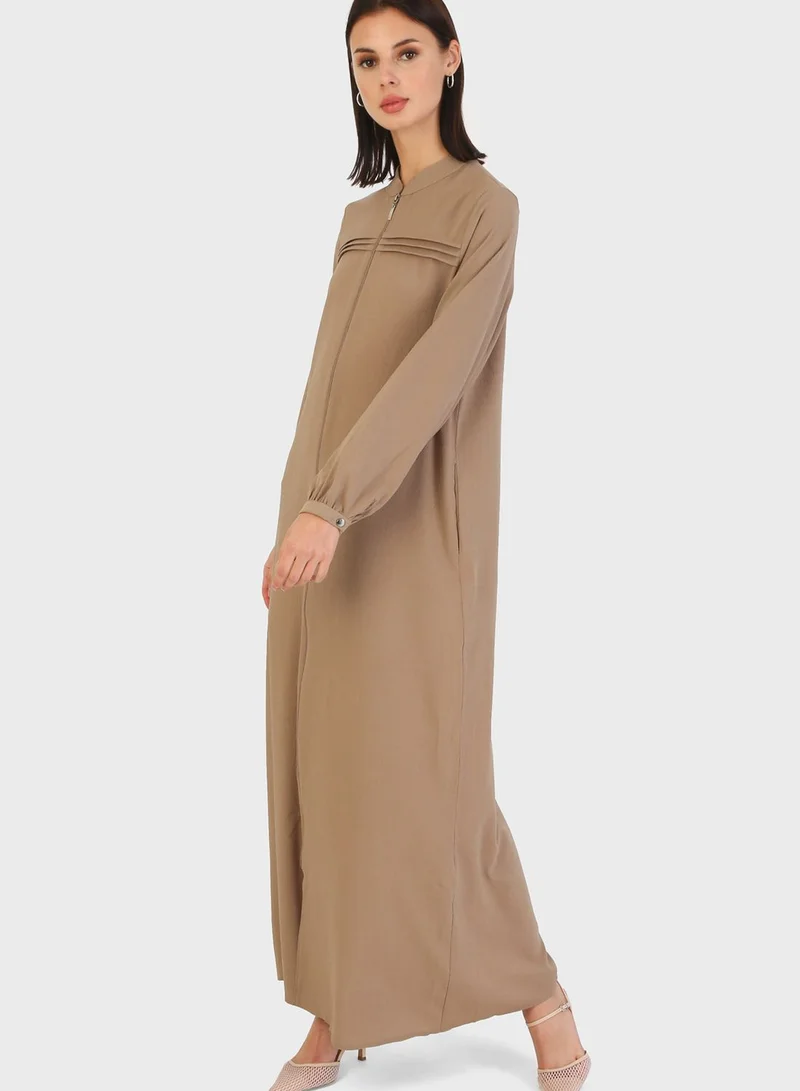 Tavin by Modanisa Crew Neck Zip Detail Abaya