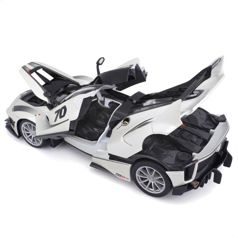 Bburago سيارة بيبراغو 1:18 مقياس سباق ولعب فيراري FXX K EVO مصنوعة من المعدن - Image 3