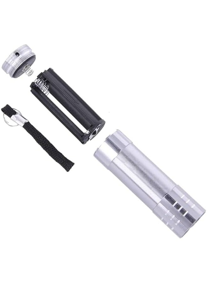 مصباح يدوي LED صغير بمفتاح من الألومنيوم في اللون الفضي، يعمل بالبطارية مثالي للتخييم وحمله في حقيبة الظهر - Image 5