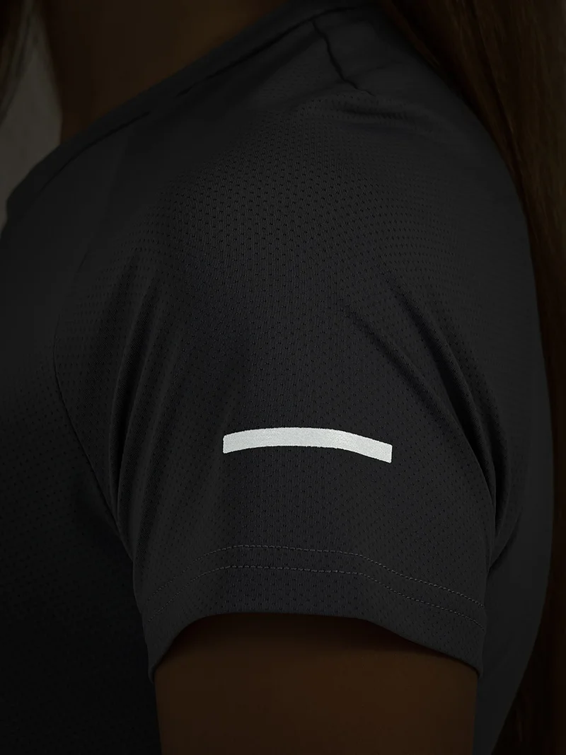 Styli Single Sleeve & Back Circle Reflective Detail Short Sleeves Top