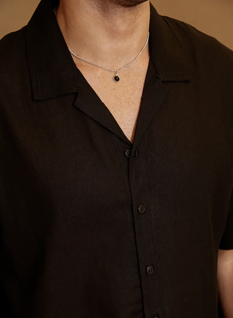 كامبوس سوترا Men's Onyx Black Solid Resort Oversized Shirt
