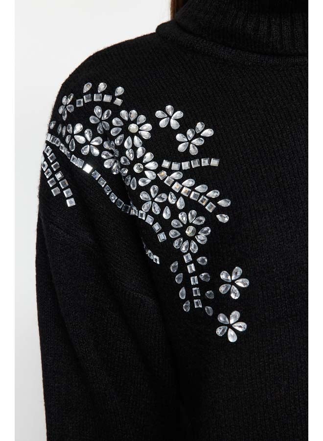 trendyol Black Soft Textured Stone Detailed Turtleneck Knitwear Sweater TWOAW24KZ00188  - Image 4