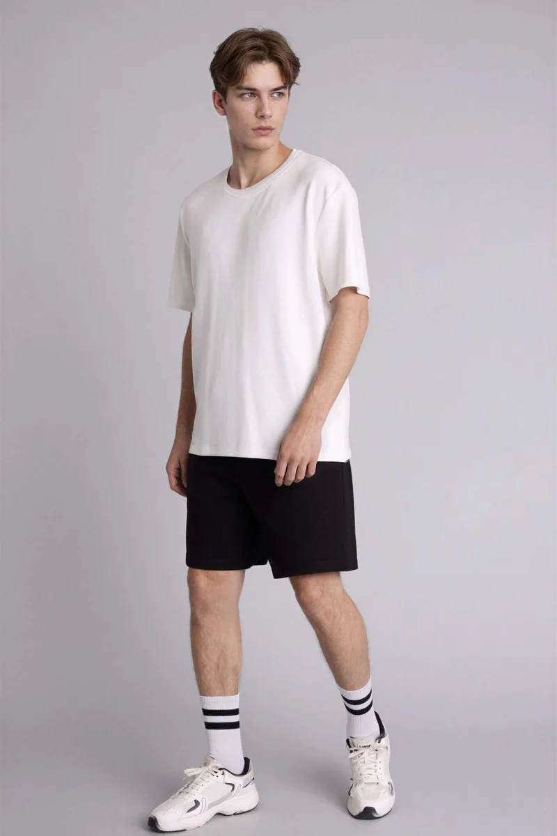 ديفاكتو Regular Fit Shorts