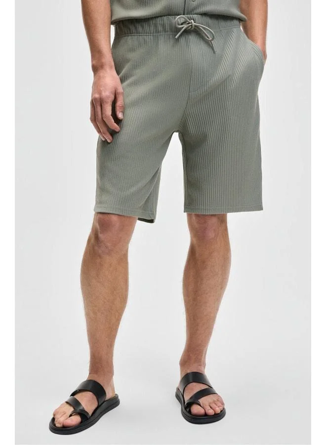 Grimelange MALYES Men's Elastic Waist Corded Shorts with Double Back Pocket and Single Front Pocket, Relaxed Fit, Khaki Shorts & Bermuda.