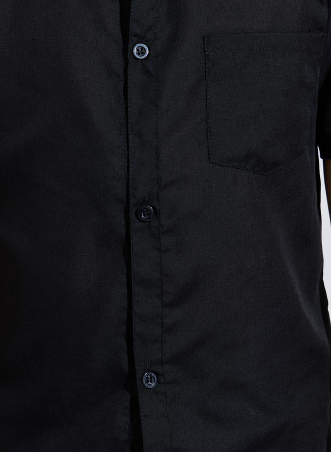 Styli Teen Boys Black Solid Pocket Detail Short Sleeves Shirt - Image 3