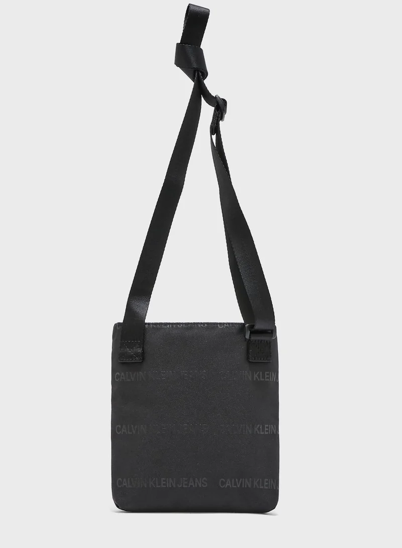 Calvin Klein Jeans Essential Micro Messenger Bag