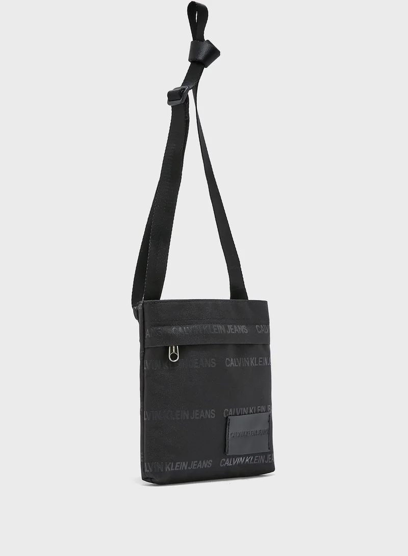 Calvin Klein Jeans Essential Micro Messenger Bag