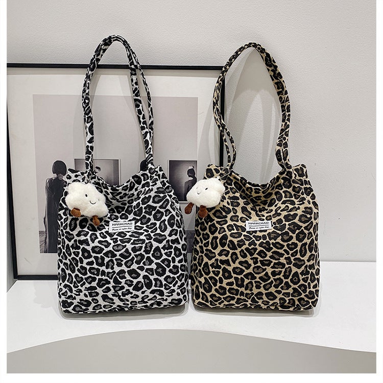 Leopard Print Crossbody Bag For Women 24 Fashionable Korean Style Shoulder Bag Large Capacity Commuter Bag Class Tote Bag - Image 3