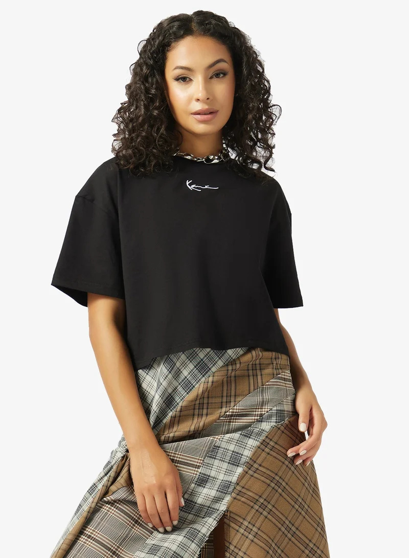 كارل كاني تي شيرت قصير أساسي بتوقيع صغير