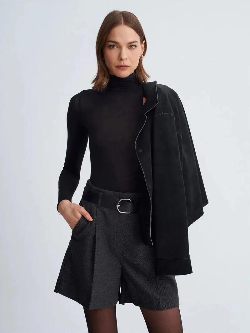 ديلفين Dilvin High-Waist Belted Wide-Leg Tailored Shorts