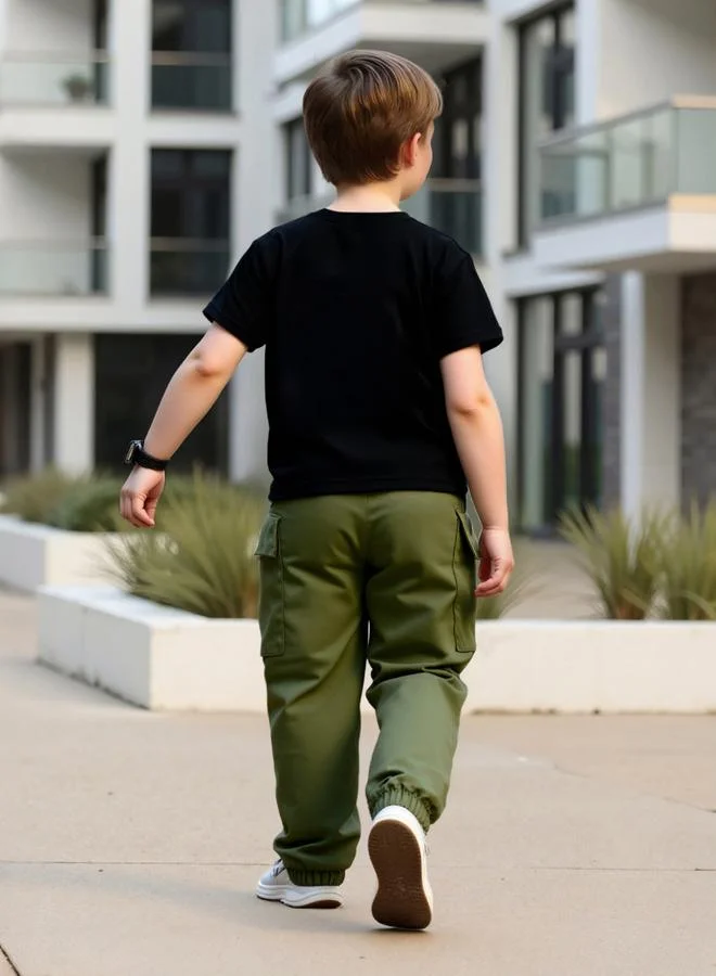 تايك تو مجموعة من بنطال كارغو وتيشيرت بطبعة ديناصور وجيمر