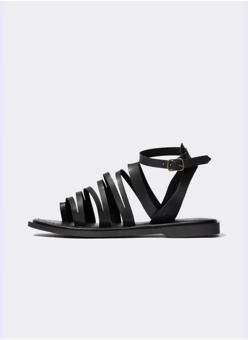 ديفاكتو Woman Casual Sandals