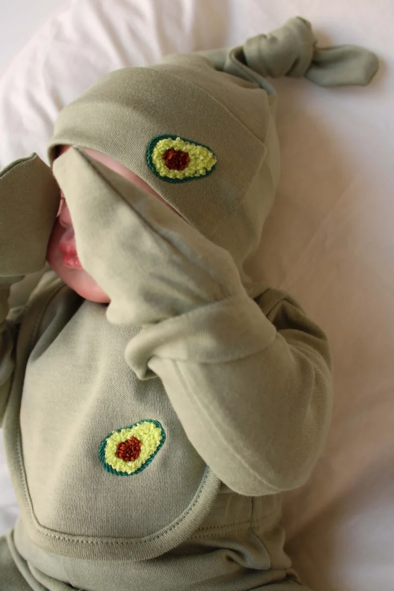 اوهلالا كوالا Avocado Embroidered 5-Piece Long Sleeve Newborn Set
